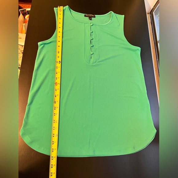 Banana Republic Sleeveless Kelly Green Blouse, Adult Size M - Picture 8 of 10